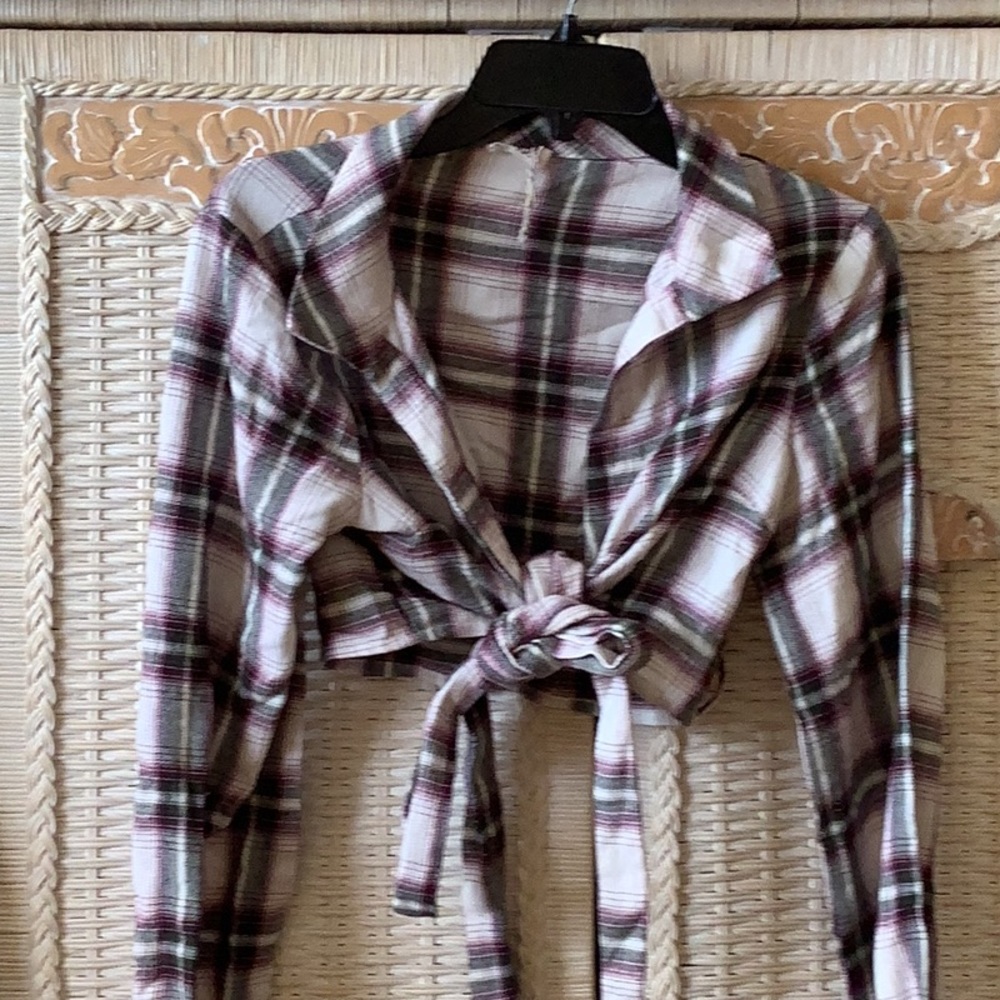NWOT Flannel Top by Essue 🤩🤩🤩 - Picture 1 of 7